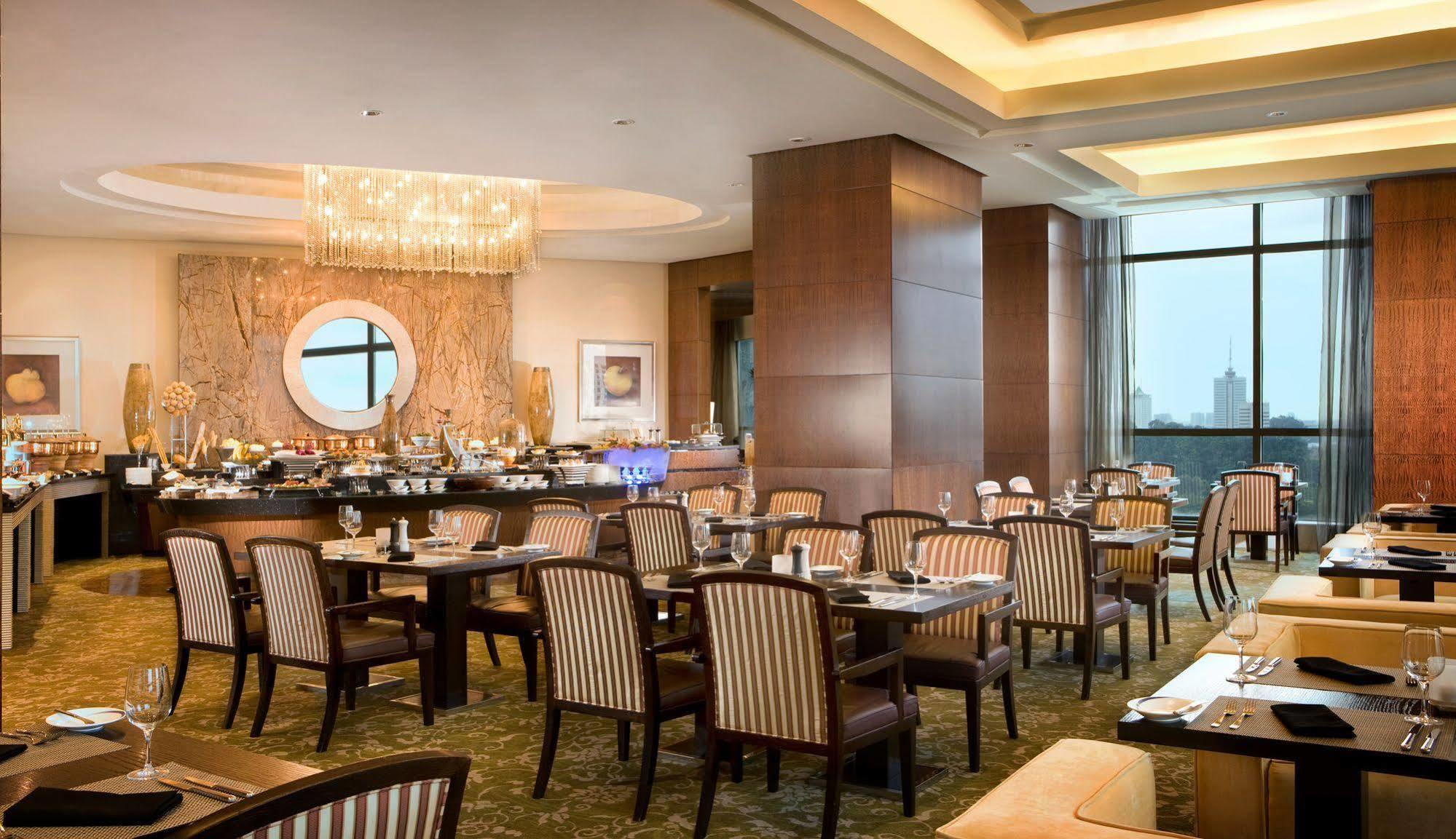 The Ritz-Carlton Jakarta, Pacific Place Εξωτερικό φωτογραφία